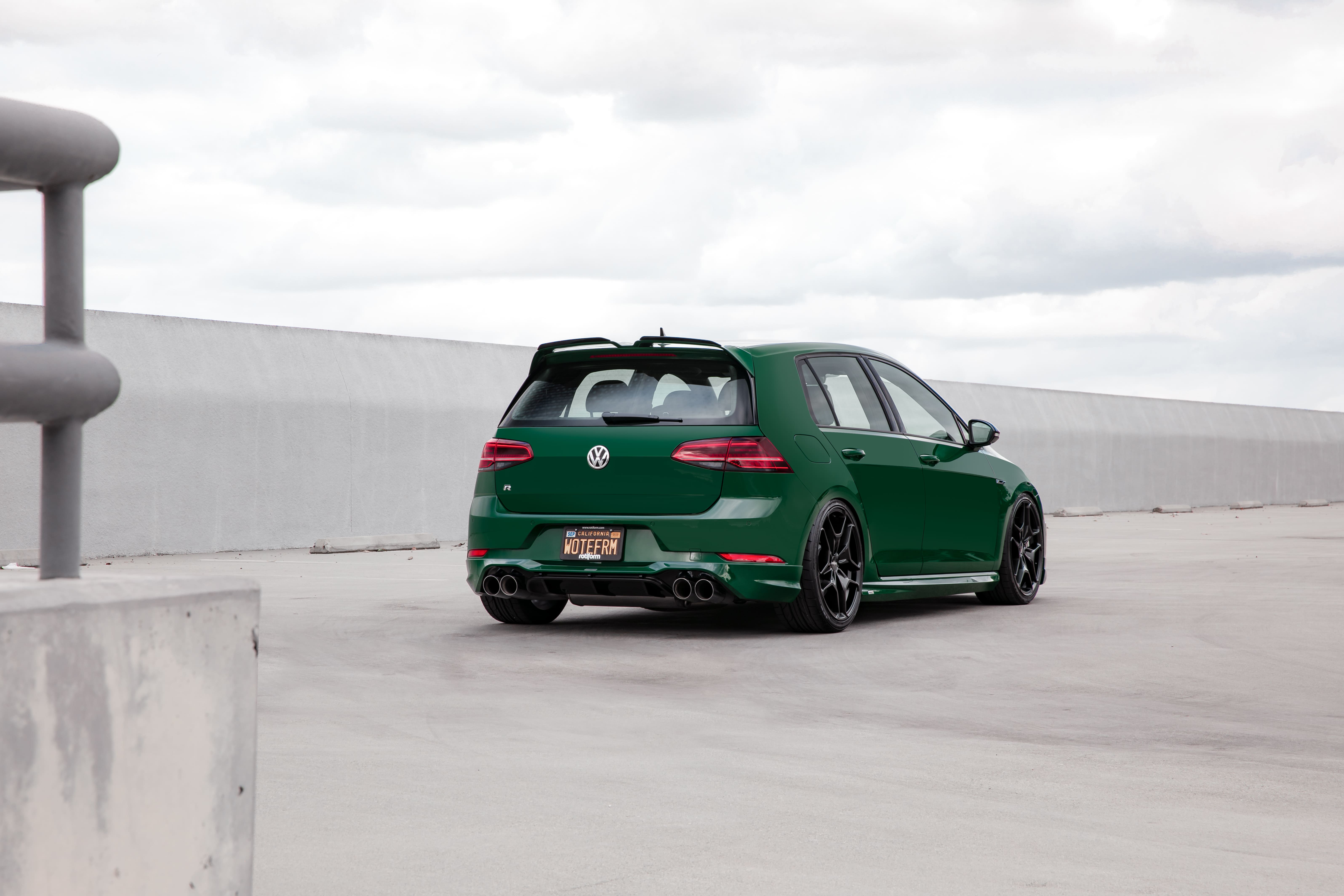 VW Golf R mit Rotiform HUR Felgen